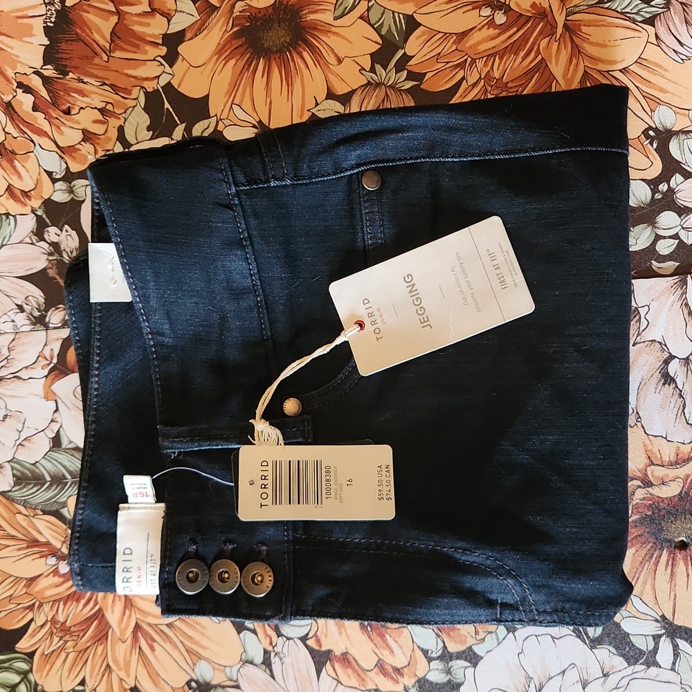 Torrid Size 16R Jeggings